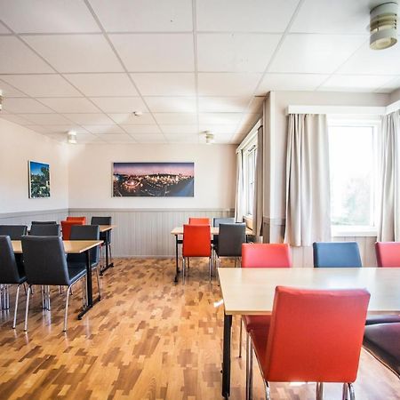 Lisebergsbyns Vandrarhem Gothenburg Exterior photo